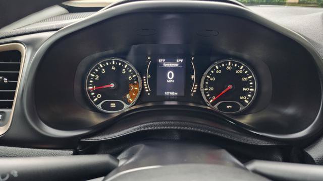 Used 2015 Jeep Renegade Latitude FWD image 20