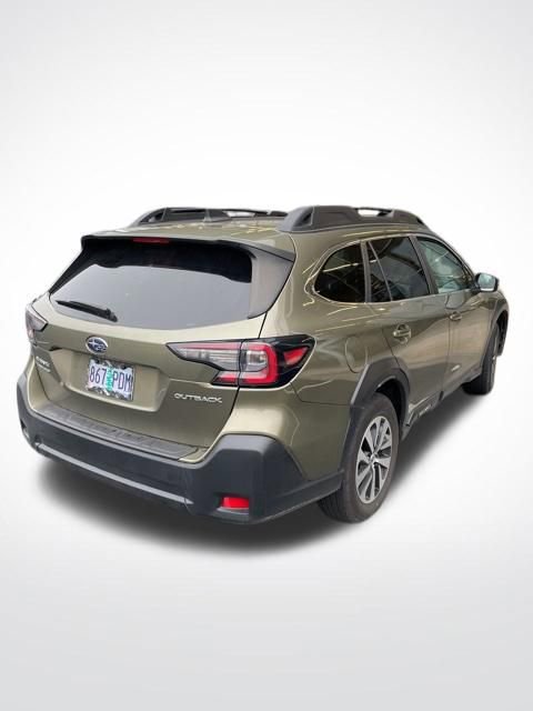 Used 2023 Subaru Outback Premium image 3