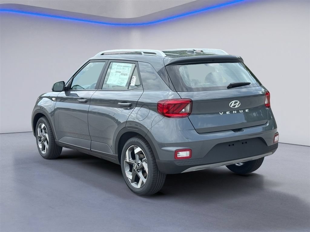 New 2026 Hyundai Venue SEL FWD image 6