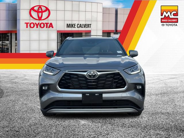 Used 2026 Toyota Highlander Platinum AWD/4WD image 8