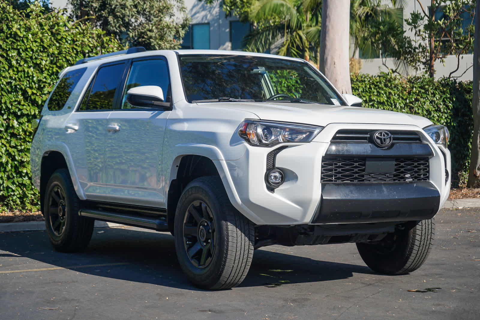 Used 2021 Toyota 4Runner SR5 image 3