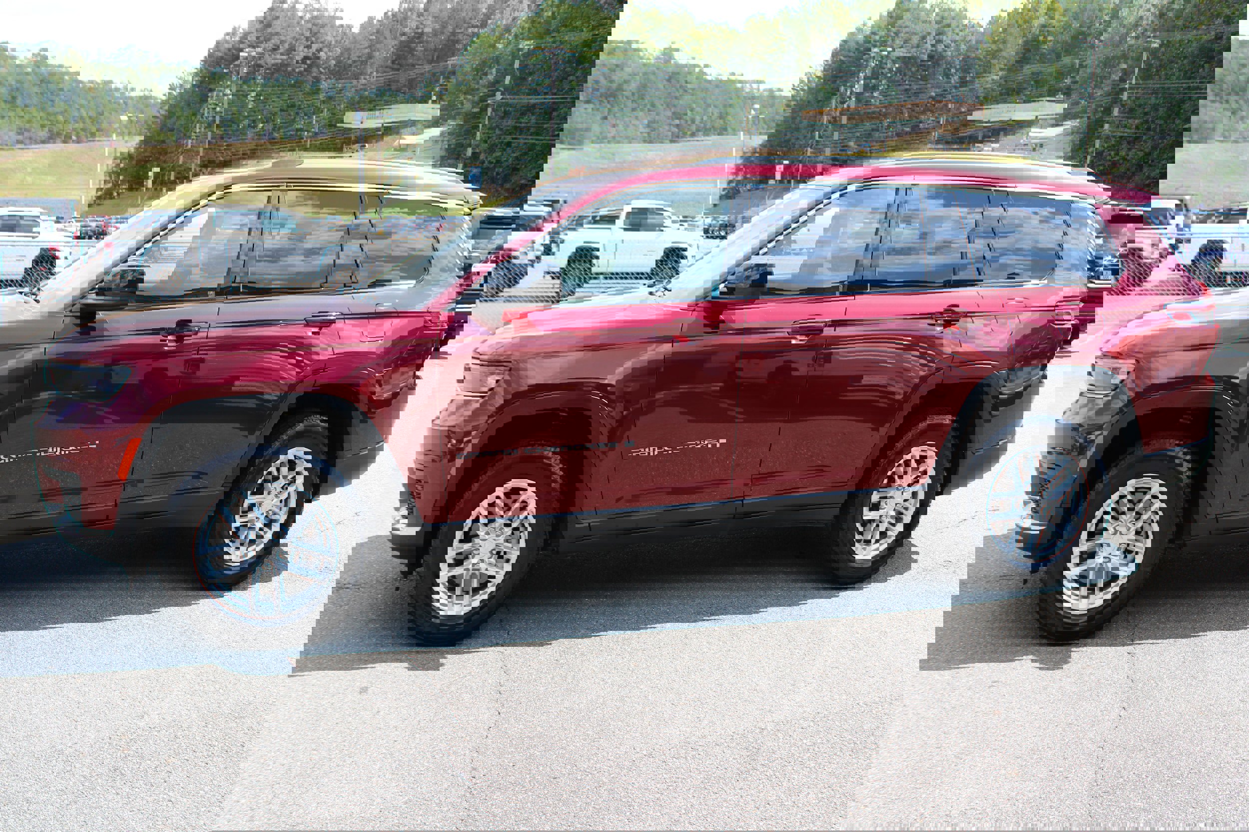 Used 2024 Jeep Grand Cherokee L Laredo image 6