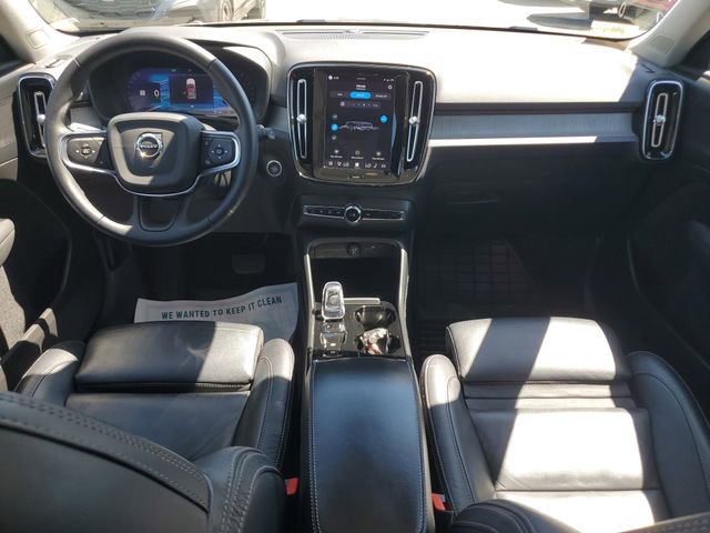 Used 2023 Volvo XC40 B5 Plus w/ Climate Package image 16