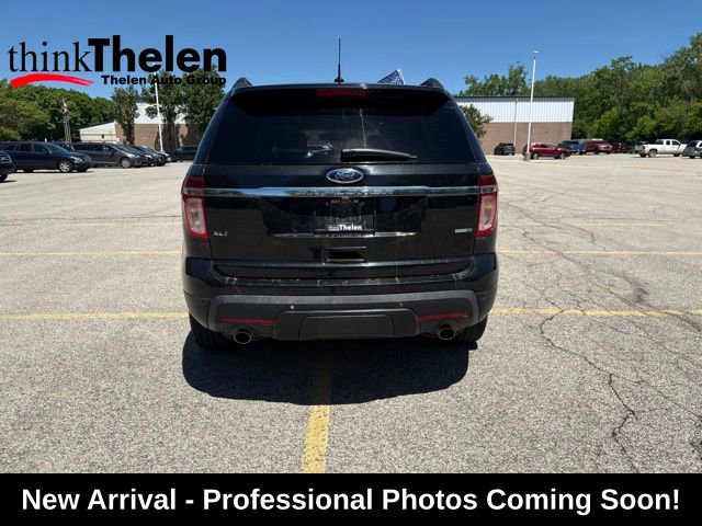 Used 2015 Ford Explorer XLT w/ Equipment Group 202A AWD/4WD image 4