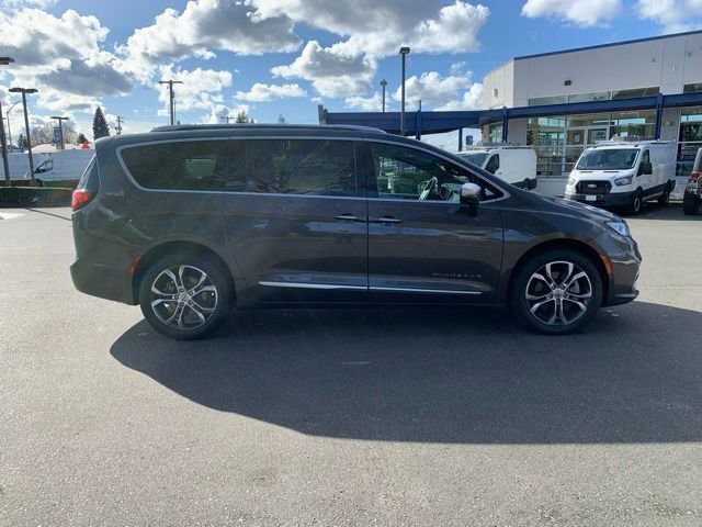 Used 2021 Chrysler Pacifica Pinnacle image 9