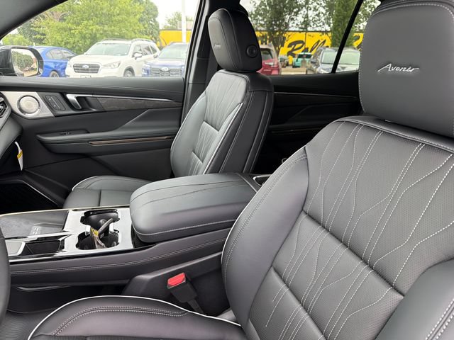New 2026 Buick Enclave Avenir w/ Super Cruise Package FWD image 17