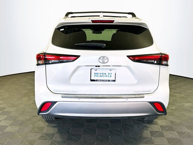 Used 2023 Toyota Highlander Platinum image 7