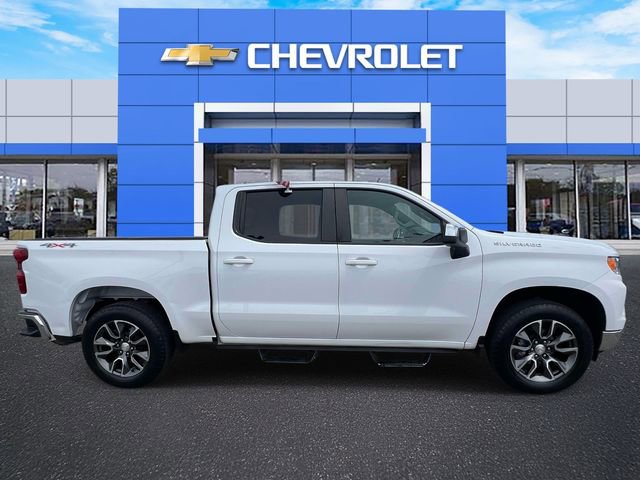Used 2022 Chevrolet Silverado 1500 LT AWD/4WD image 6