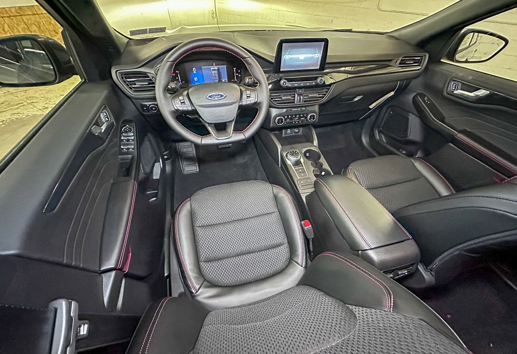 New 2026 Ford Escape ST-Line Select w/ Equipment Group 401A image 9