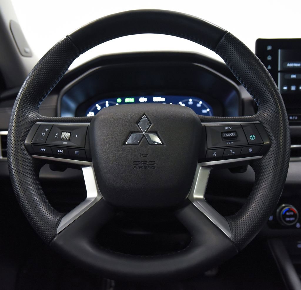 Used 2025 Mitsubishi Outlander SEL AWD/4WD image 33