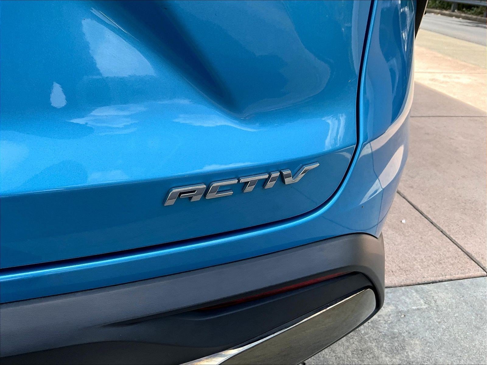 Used 2025 Chevrolet Trax ACTIV FWD image 23