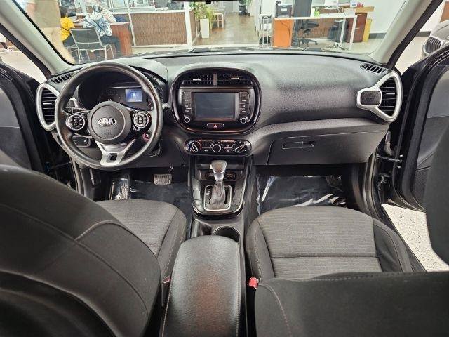 Used 2020 Kia Soul S FWD image 9
