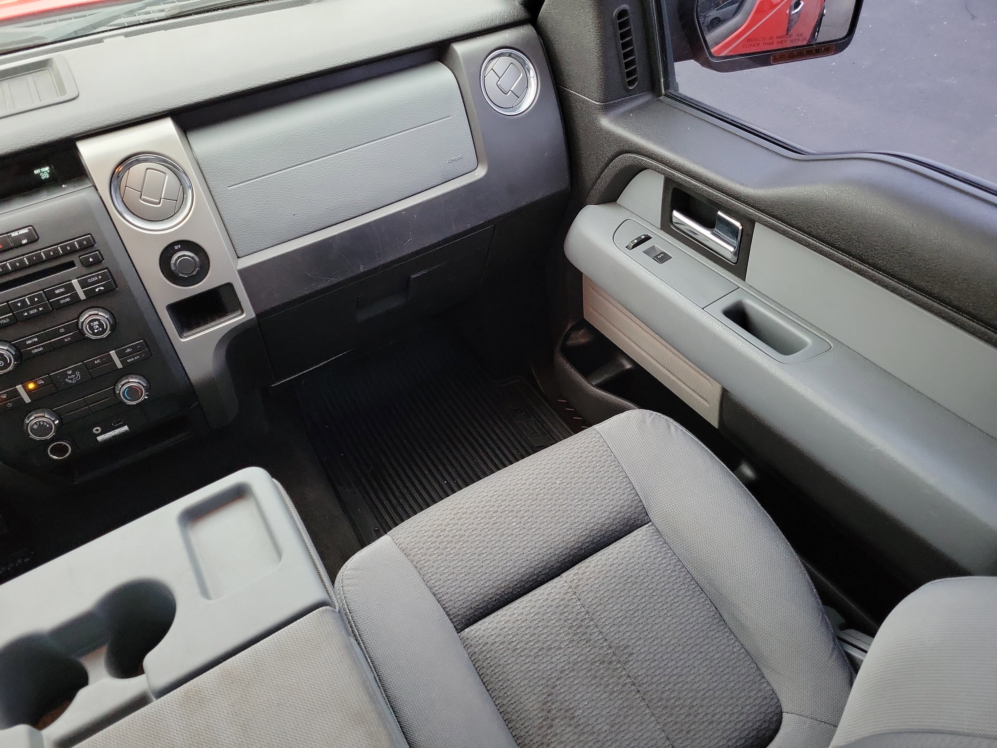 Used 2012 Ford F150 XLT w/ XLT Chrome Pkg image 15