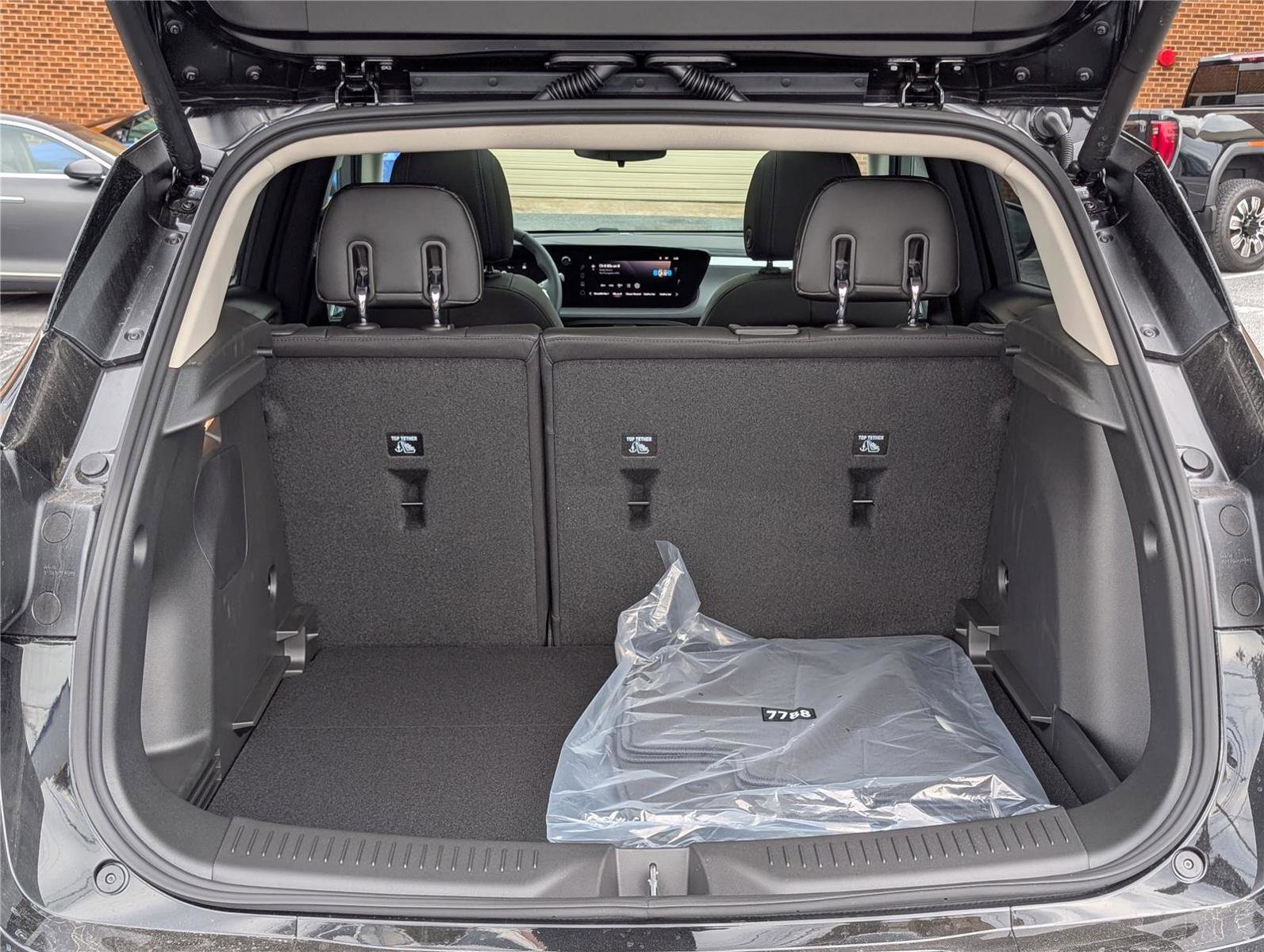 New 2026 Buick Encore GX Sport Touring w/ Comfort Package AWD/4WD image 8