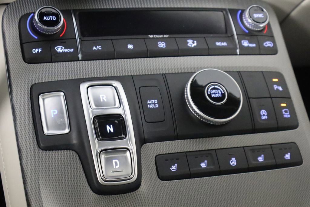 Used 2021 Hyundai Palisade Limited image 32