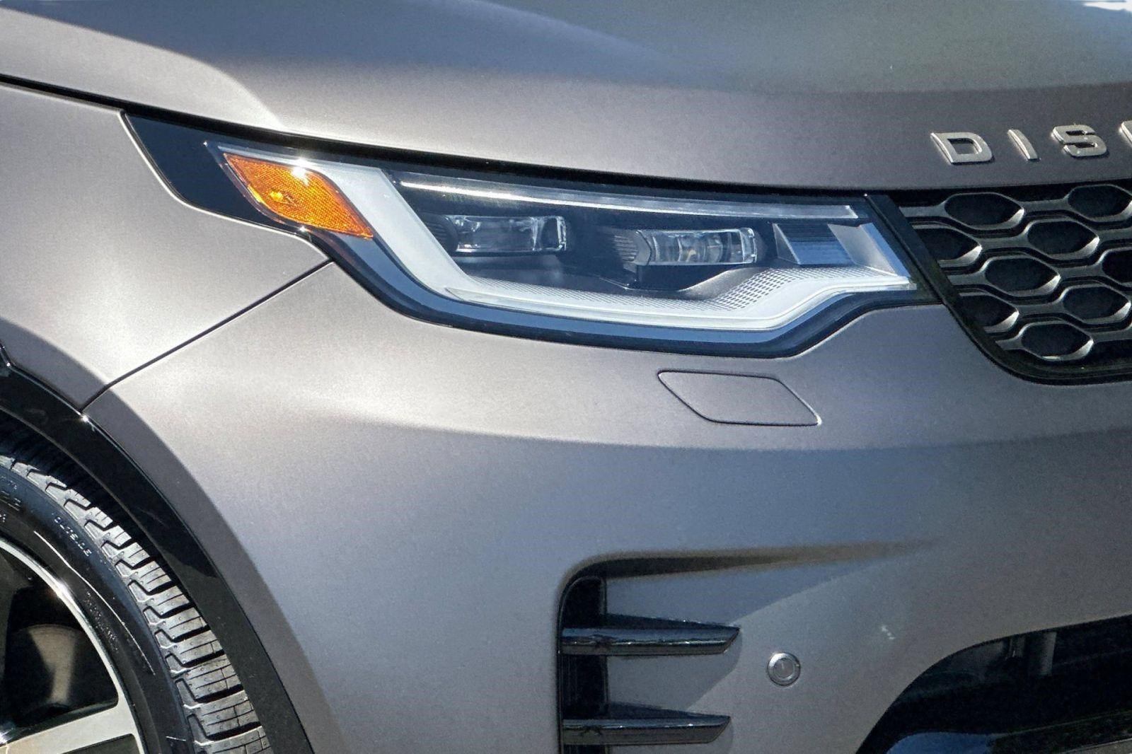 New 2026 Land Rover Discovery Limited Edition AWD/4WD image 11