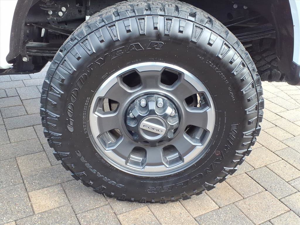 Used 2024 Ford F350 Platinum w/ Tremor Off-Road Package image 7