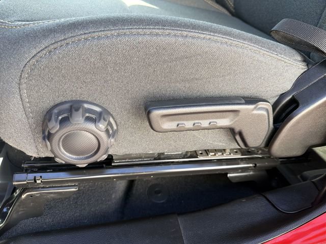 Used 2024 Jeep Wrangler Unlimited AWD/4WD image 14
