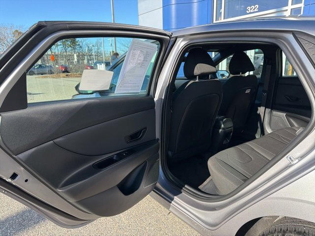 Certified 2025 Hyundai Elantra Sport image 32