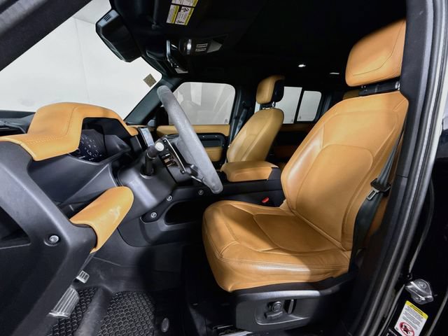 Certified 2024 Land Rover Defender 110 V8 AWD/4WD image 11