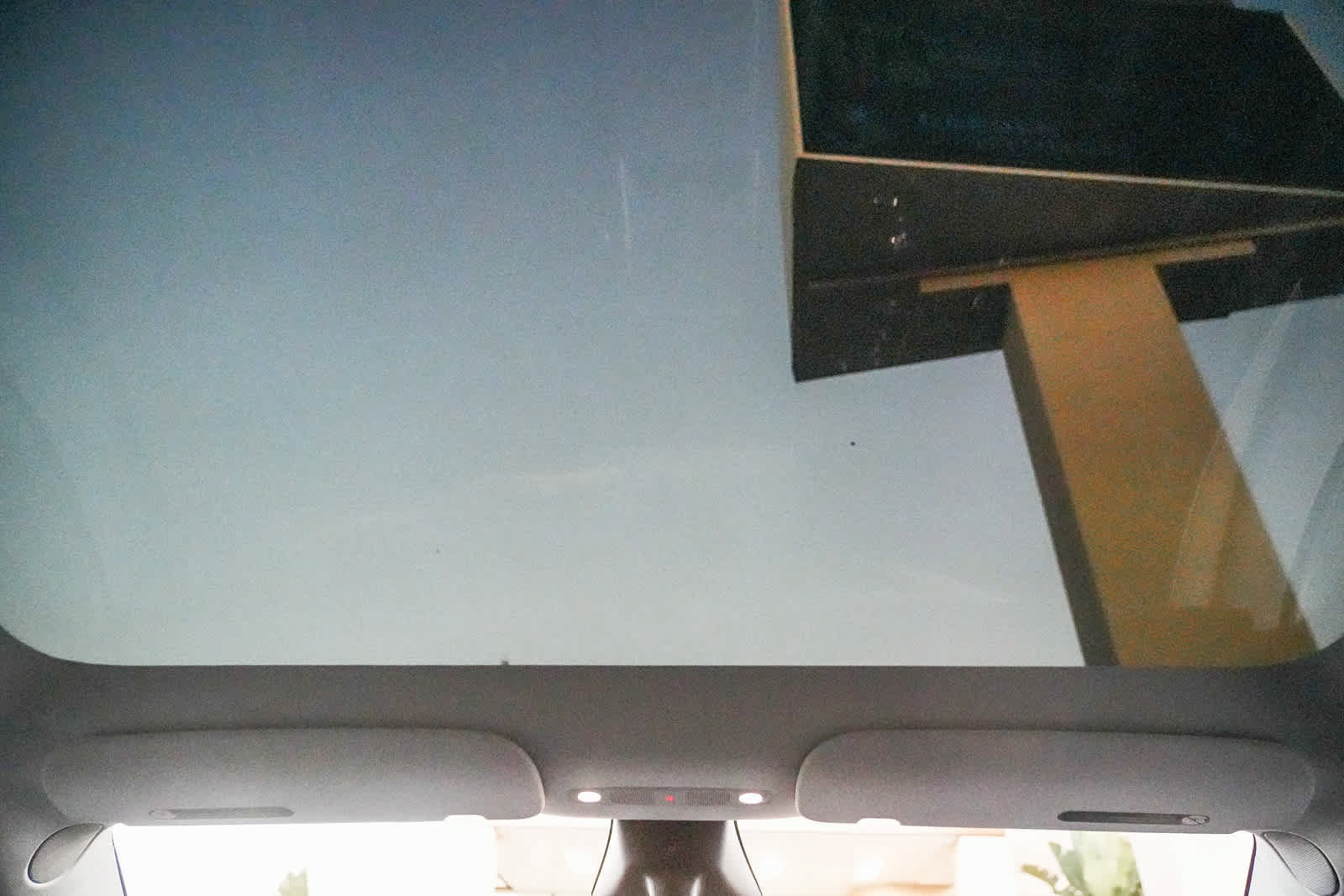 Used 2023 Tesla Model Y 2WD image 15