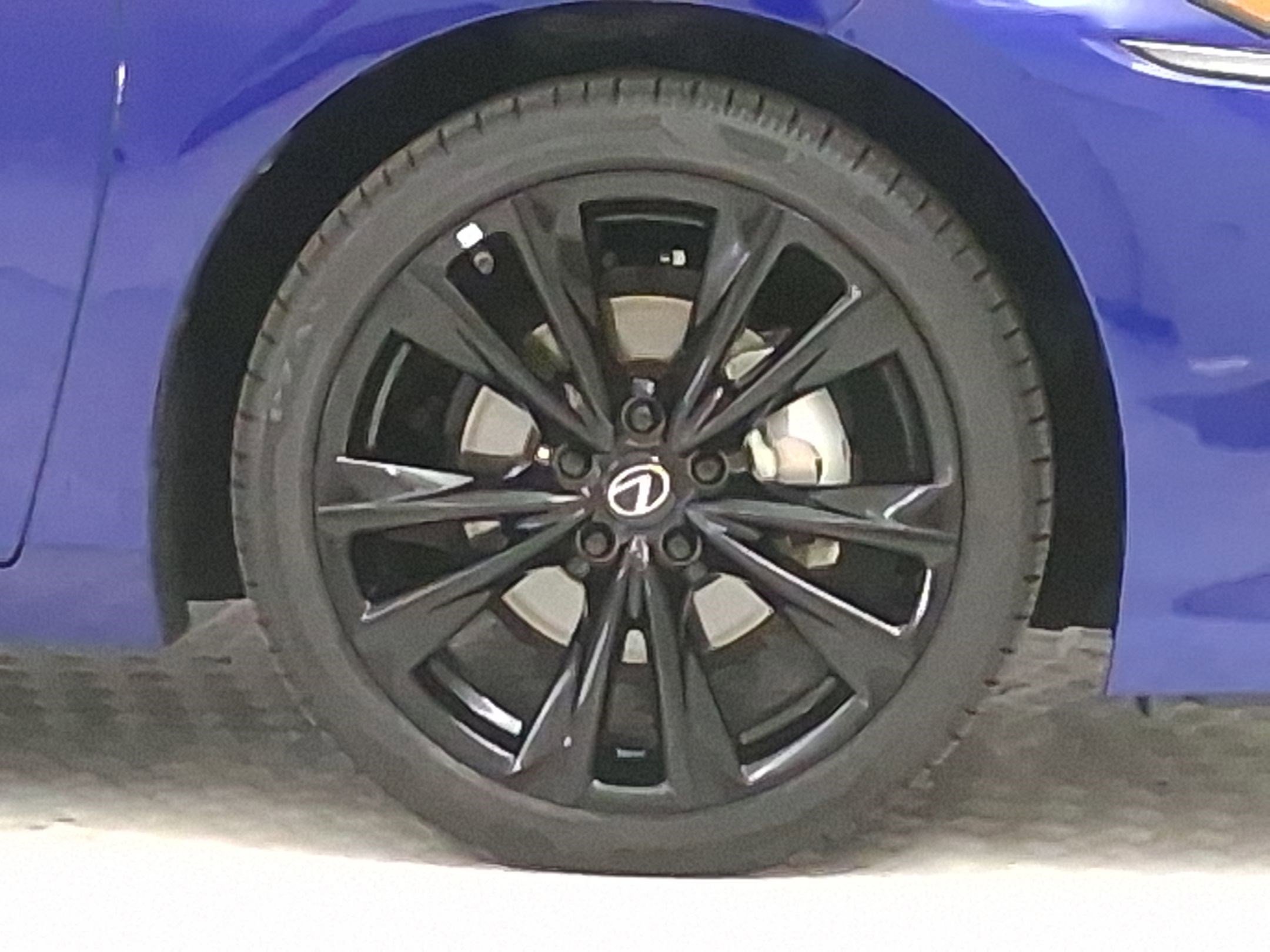 Used 2023 Lexus ES 300h F Sport image 10