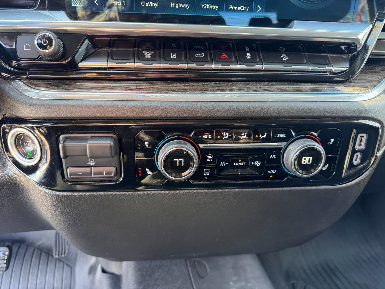 Used 2024 Chevrolet Silverado 2500 LT image 27