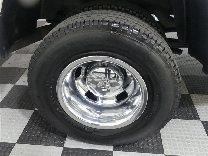 Used 2018 RAM 3500 Tradesman w/ Chrome Appearance Group image 14