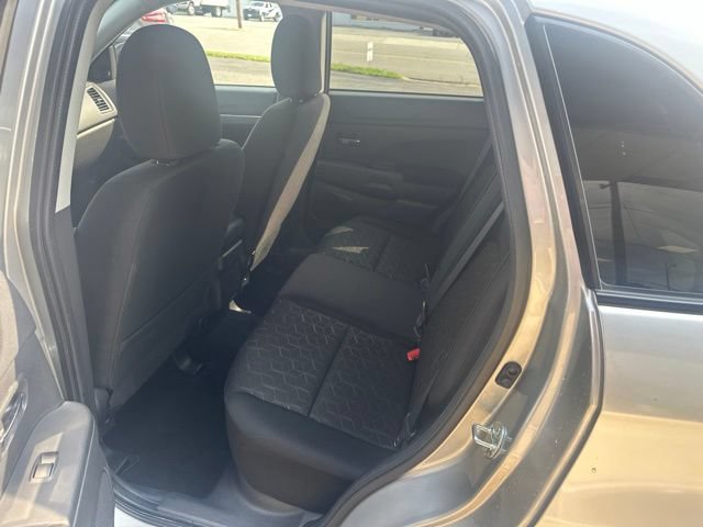 Used 2025 Mitsubishi Outlander Sport ES AWD/4WD image 15