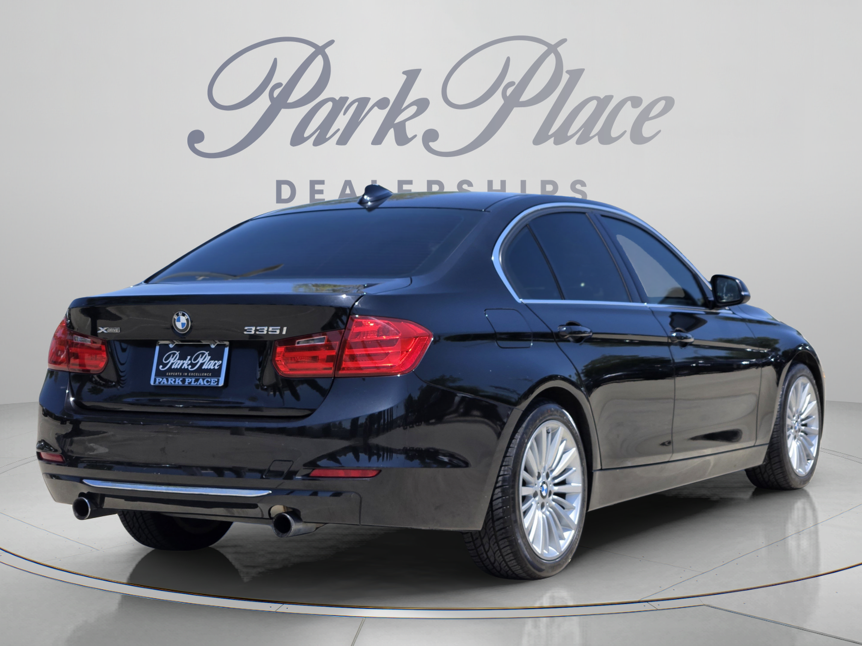Used 2013 BMW 335i xDrive Sedan AWD/4WD image 5