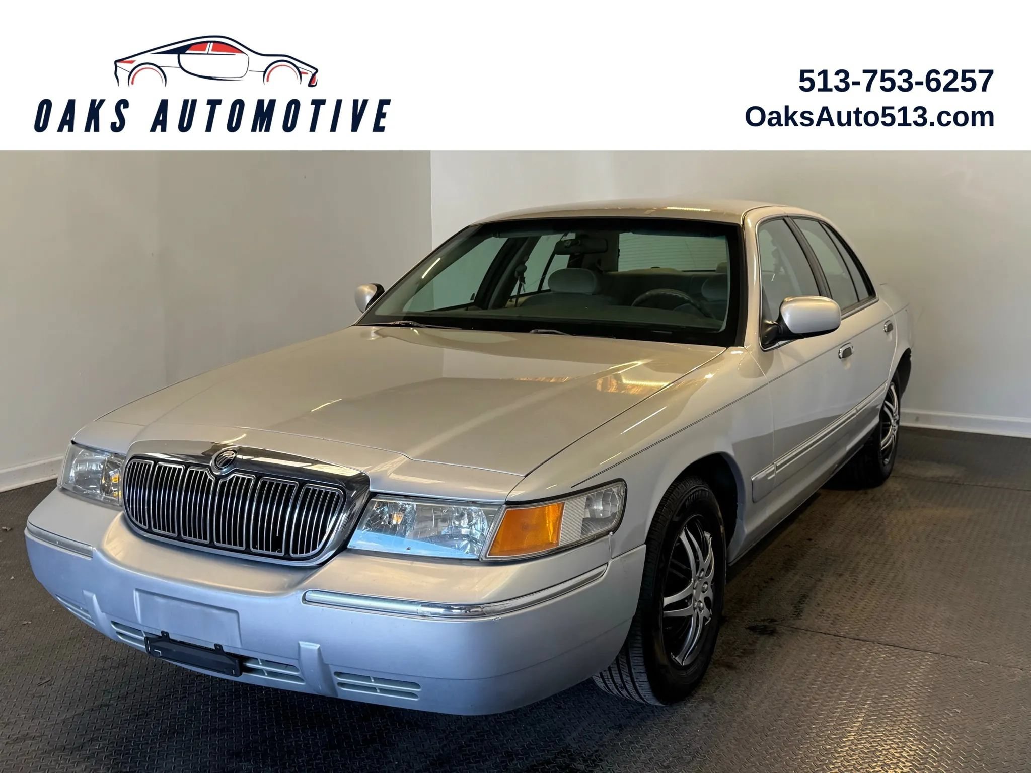 Used 2002 Mercury Grand Marquis GS RWD image 1