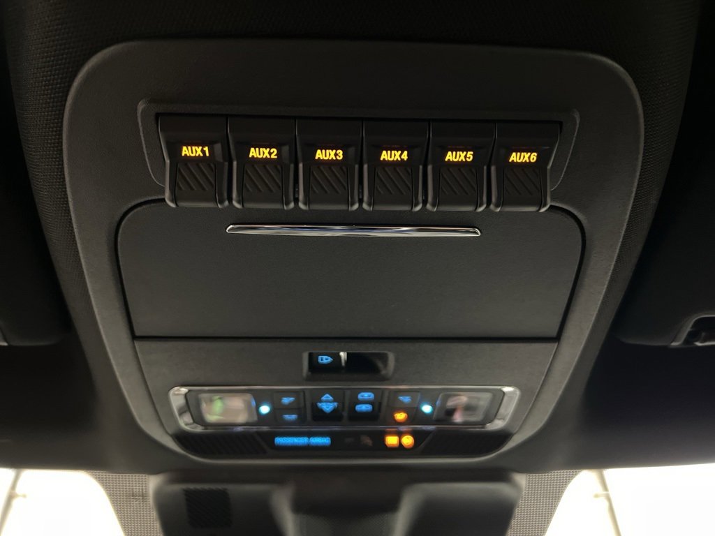 New 2025 Ford F250 Platinum image 28