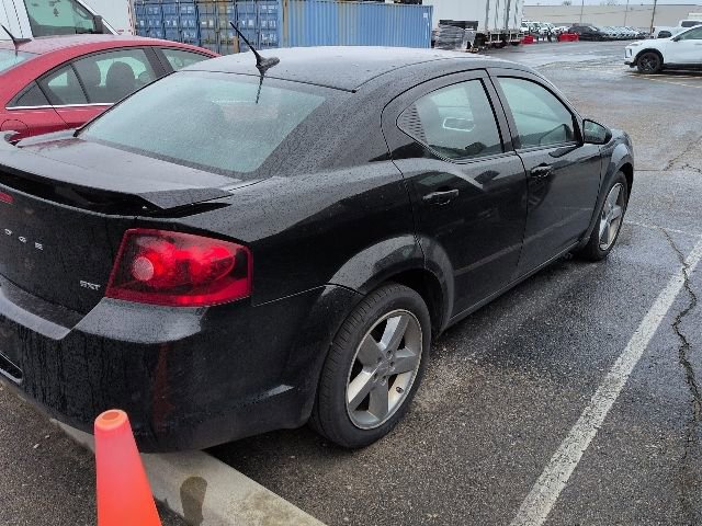 Used 2012 Dodge Avenger SXT Plus w/ Cold Weather Group FWD image 4