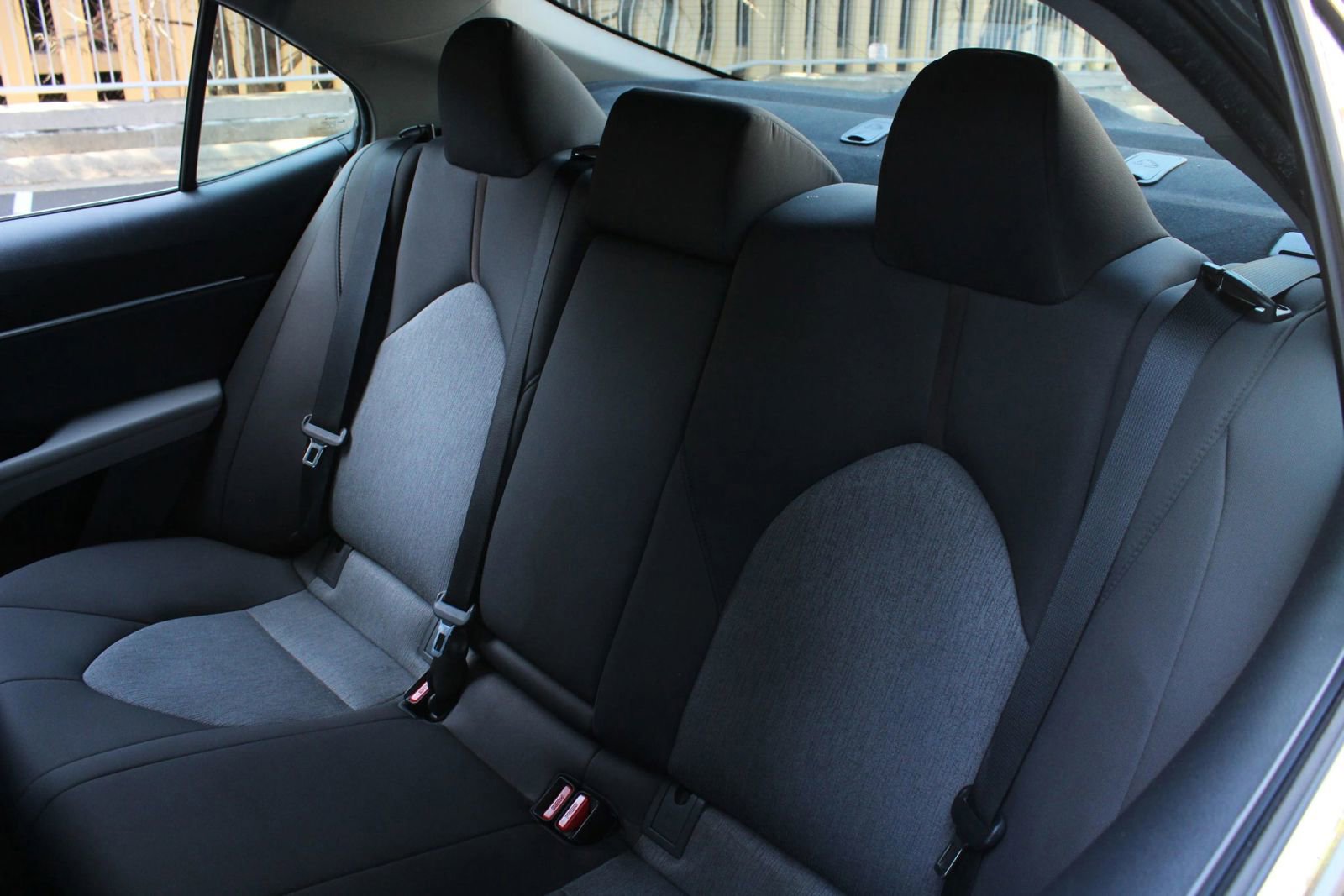 Used 2019 Toyota Camry LE FWD image 18