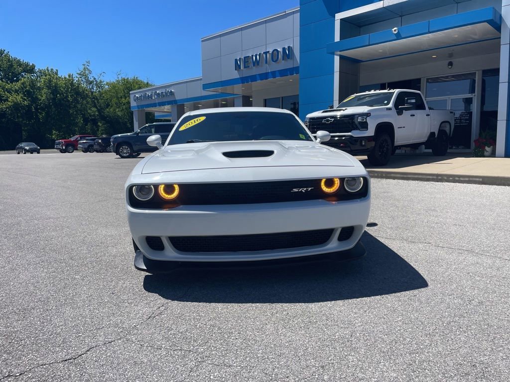 Used 2016 Dodge Challenger SRT Hellcat RWD image 3