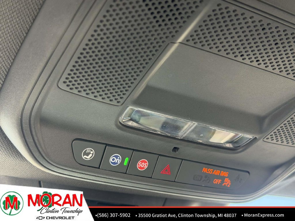 Used 2024 Chevrolet Equinox EV RS FWD image 27