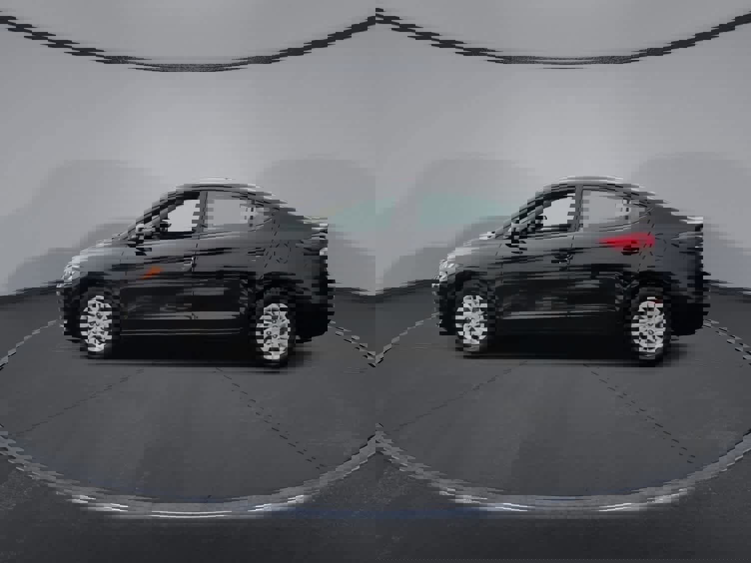 Used 2018 Hyundai Elantra SE image 5