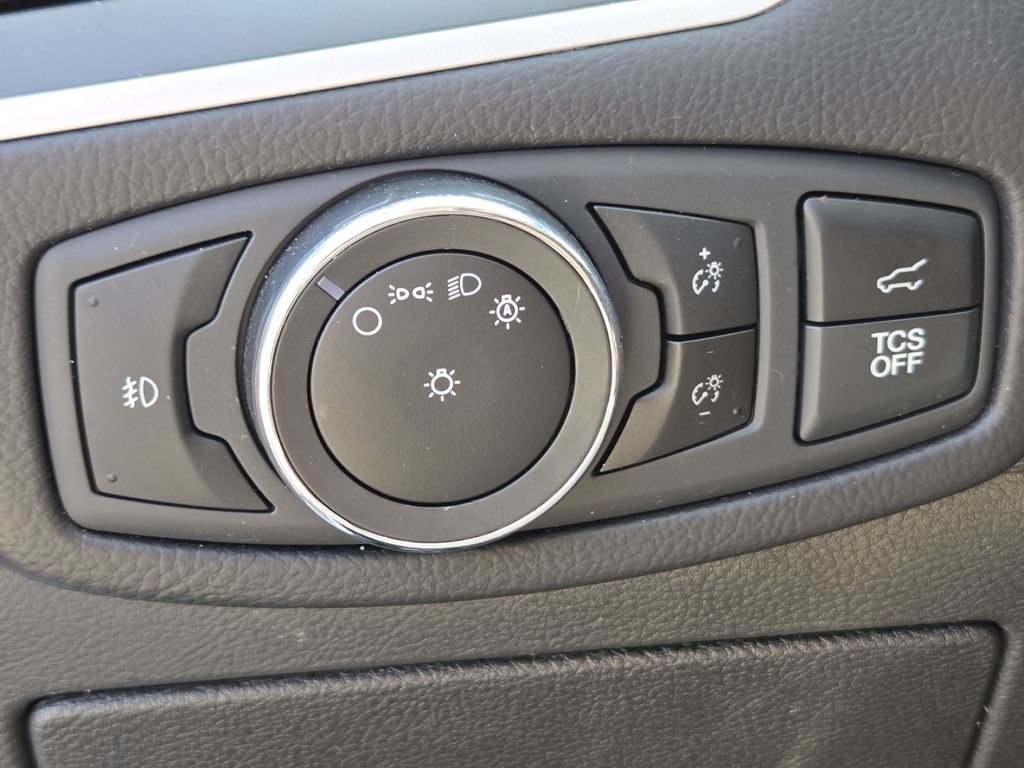 Used 2023 Ford Edge SEL w/ Convenience Package AWD/4WD image 14