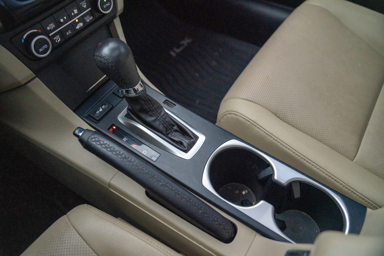 Used 2016 Acura ILX w/ Premium Package image 19