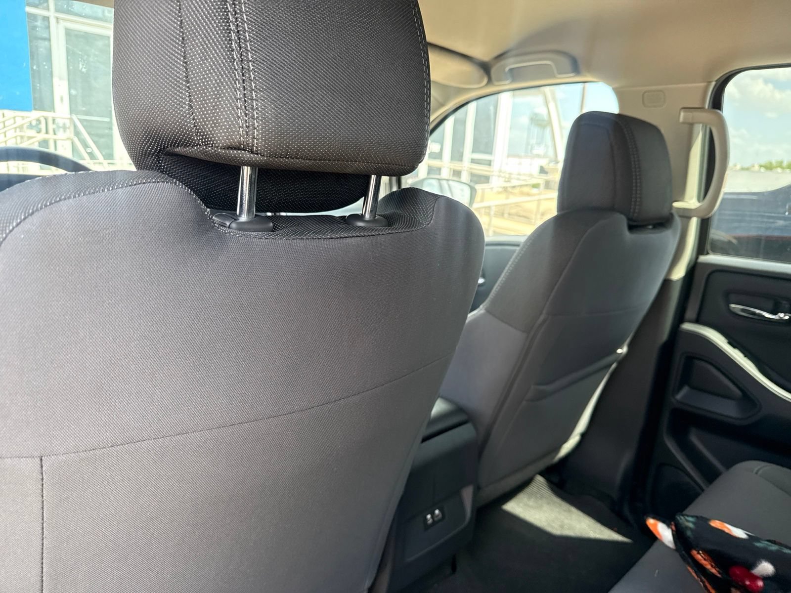 Used 2025 Nissan Frontier SV RWD image 10