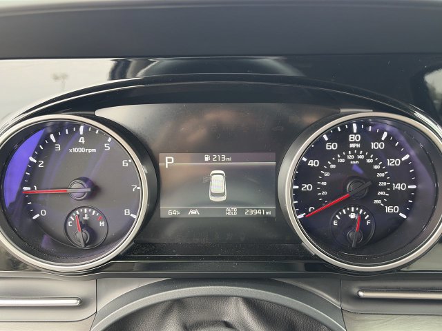 Certified 2024 Kia Carnival EX FWD image 25