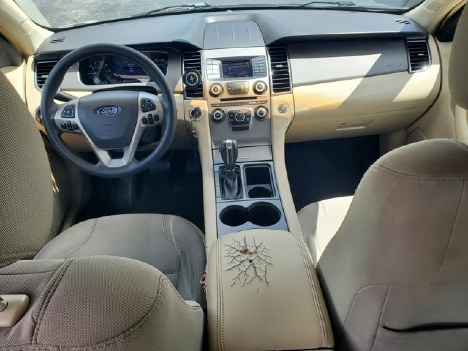 Used 2014 Ford Taurus SE FWD image 22