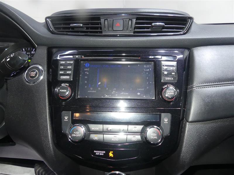 Used 2017 Nissan Rogue SL w/ SL HEV Premium Package AWD/4WD image 37