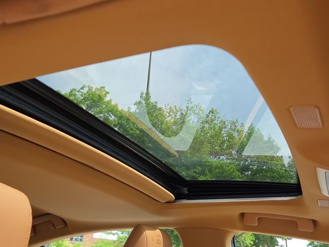 Used 2024 Lexus ES 350 w/ Premium Package FWD image 19