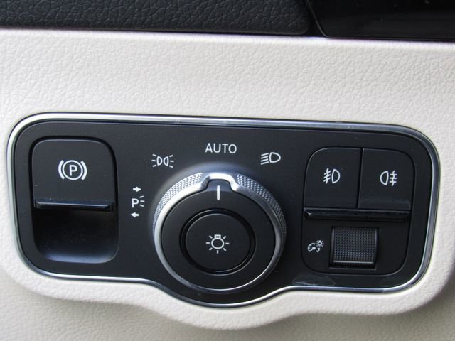 Certified 2023 Mercedes-Benz GLA 250 4MATIC w/ Premium Package image 34