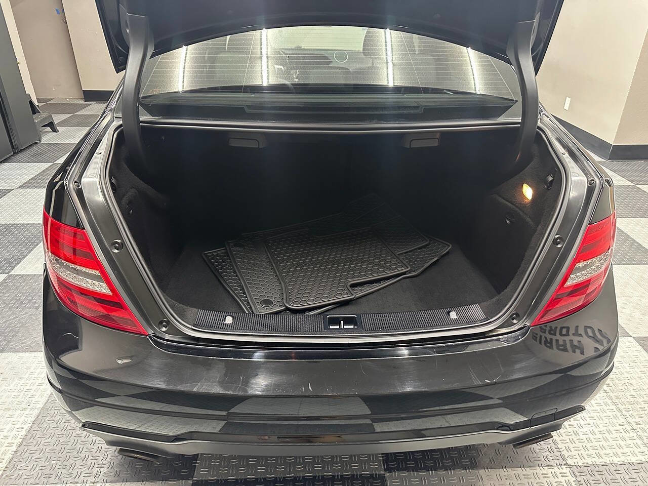 Used 2012 Mercedes-Benz C 300 4MATIC Sedan image 23
