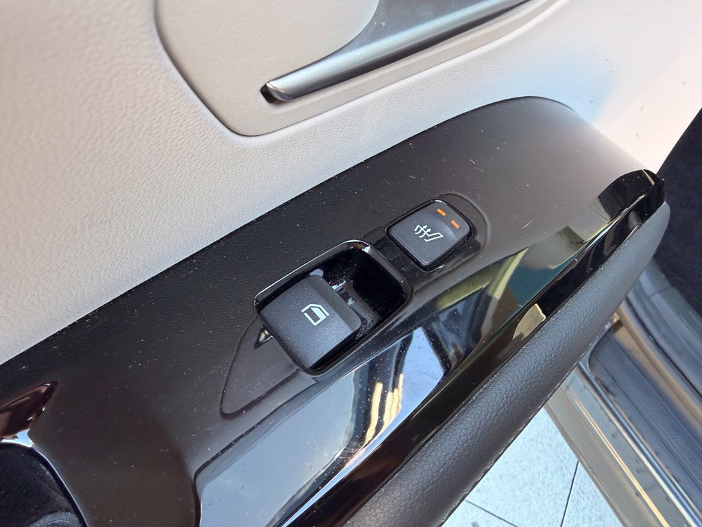 Used 2022 Hyundai Tucson Limited AWD/4WD image 30