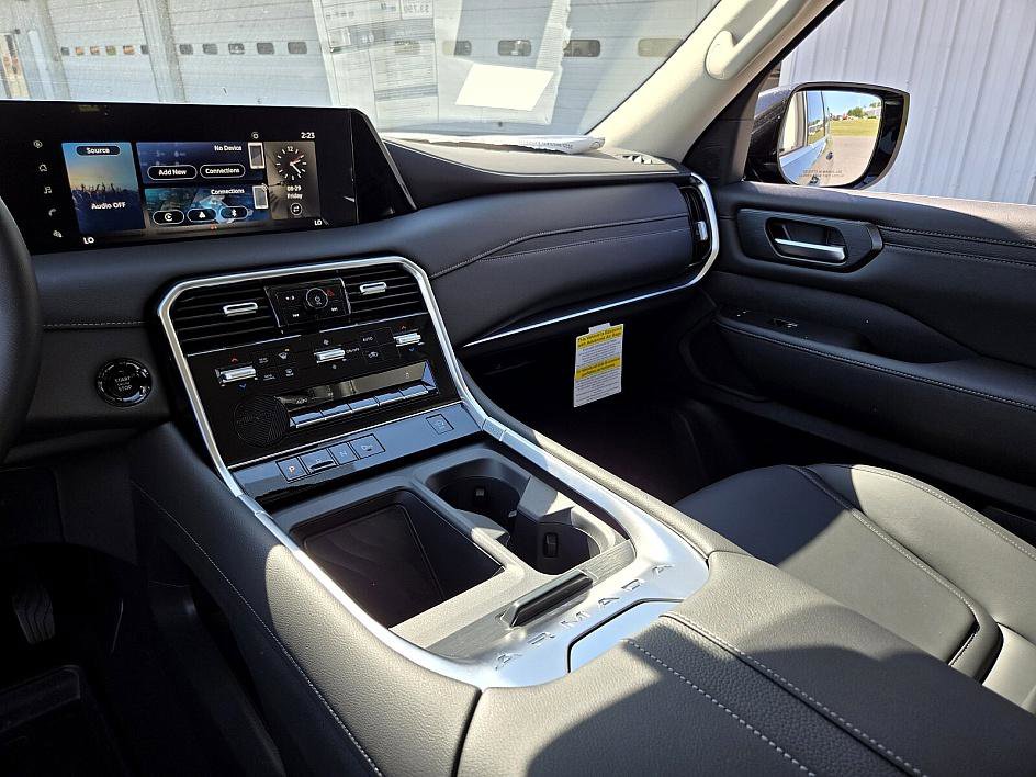 New 2025 Nissan Armada SV image 15