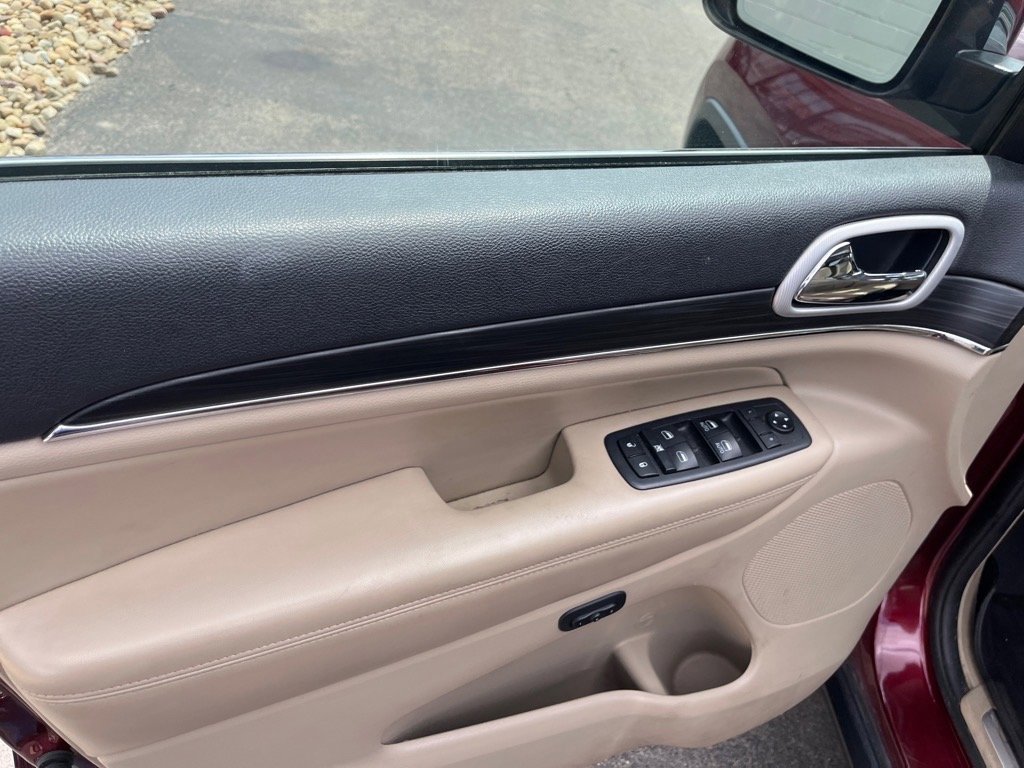 Used 2019 Jeep Grand Cherokee Limited image 6