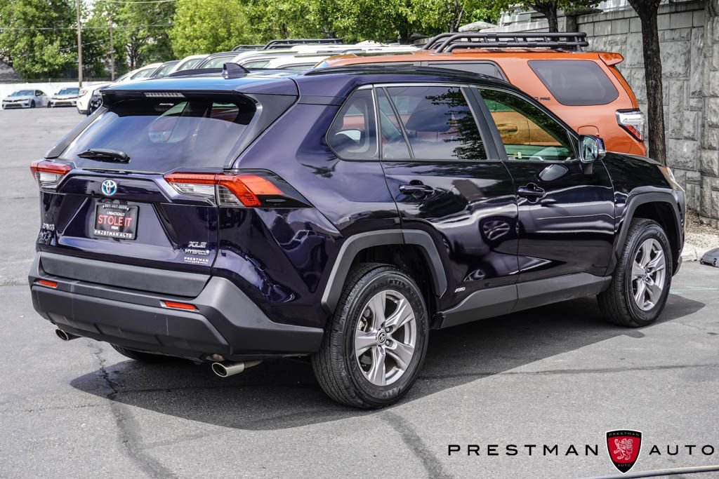 Used 2022 Toyota RAV4 XLE w/ Convenience Package AWD/4WD image 21